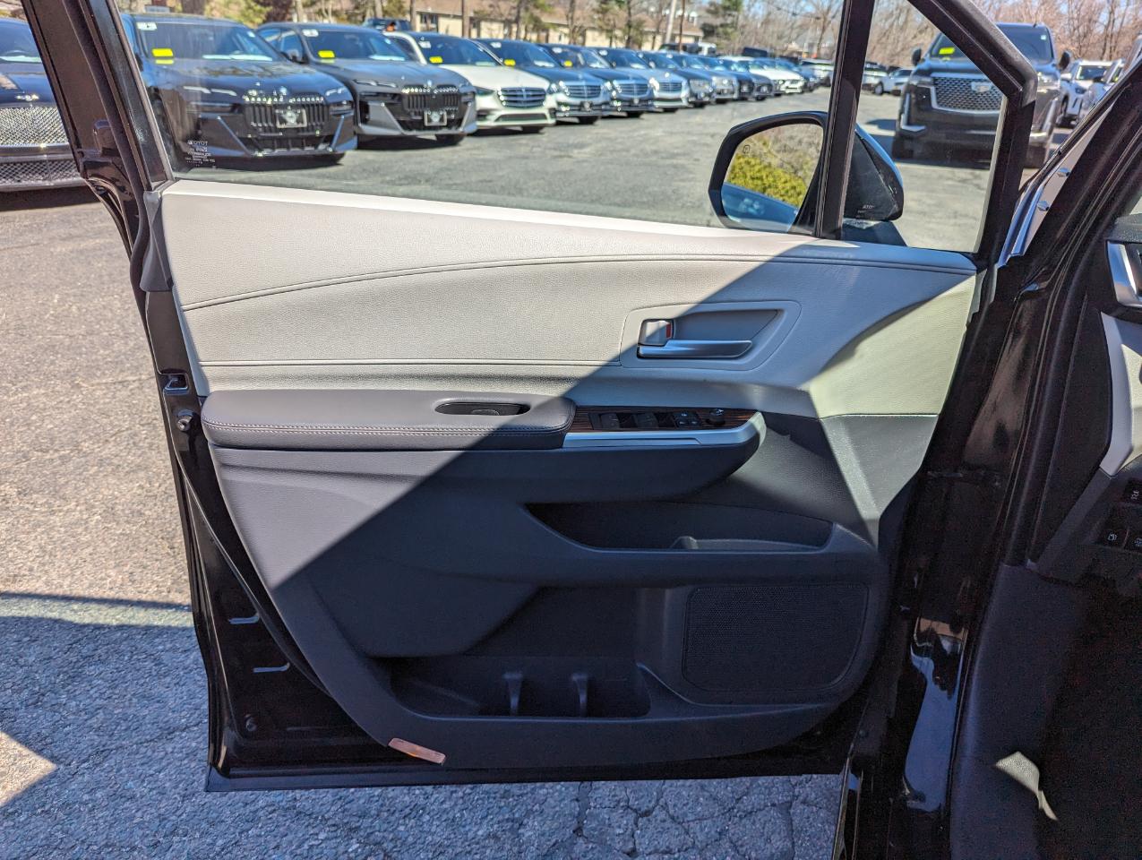 Toyota Sienna XLE AWD 7-Passenger (Natl) 2021