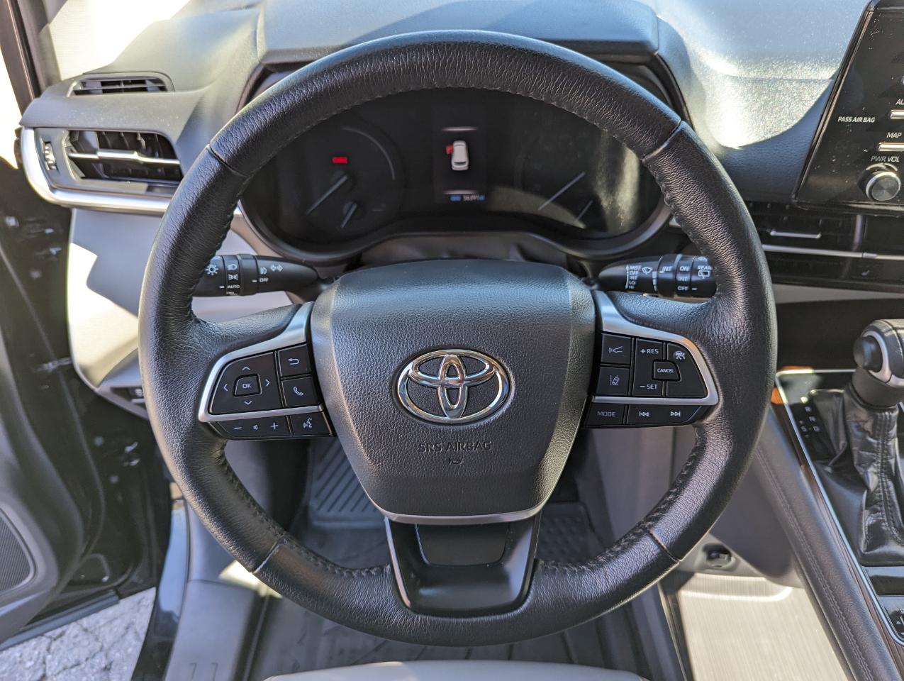 Toyota Sienna XLE AWD 7-Passenger (Natl) 2021