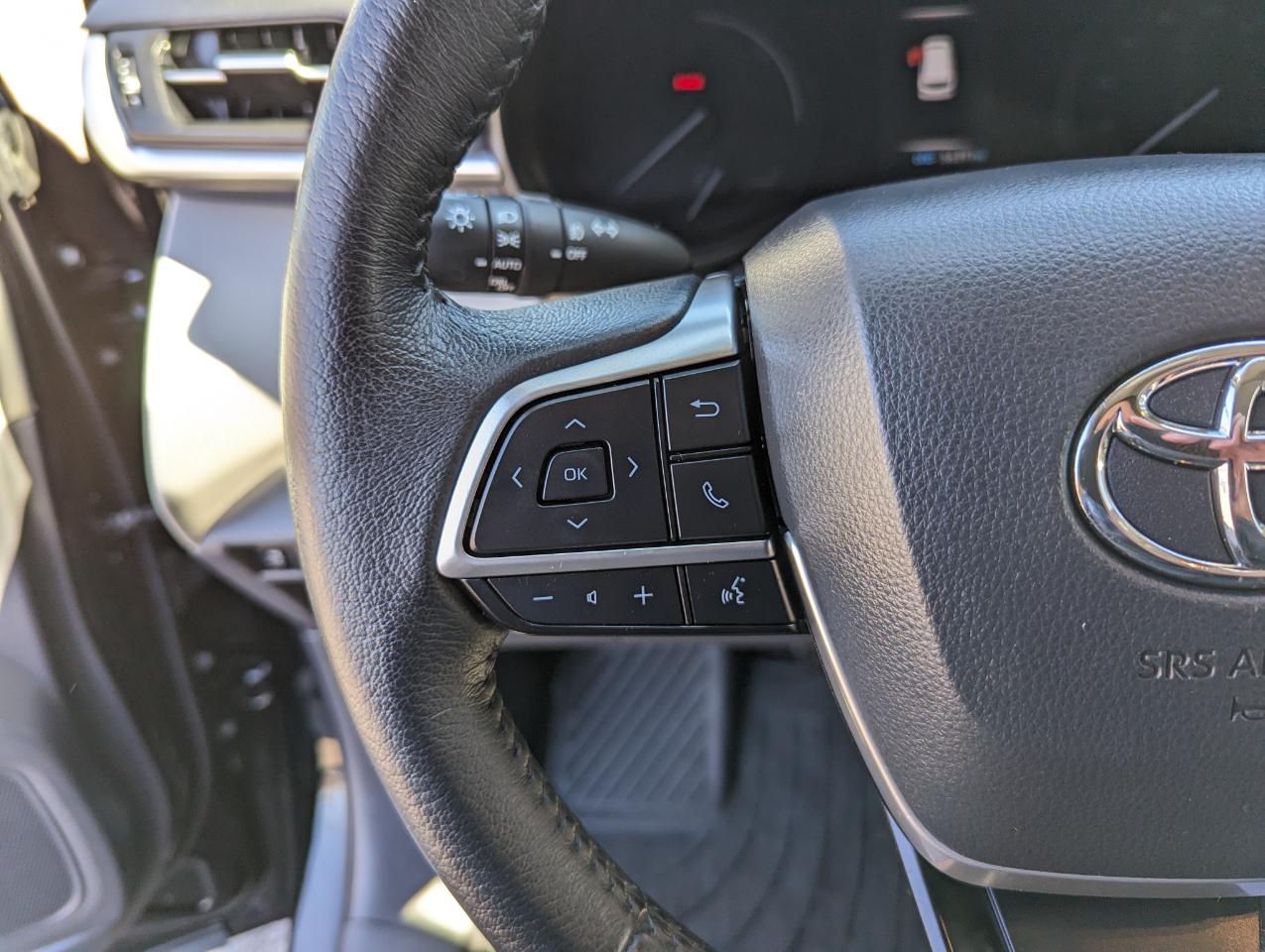 Toyota Sienna XLE AWD 7-Passenger (Natl) 2021