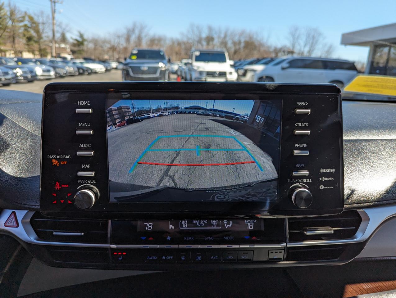 Toyota Sienna XLE AWD 7-Passenger (Natl) 2021