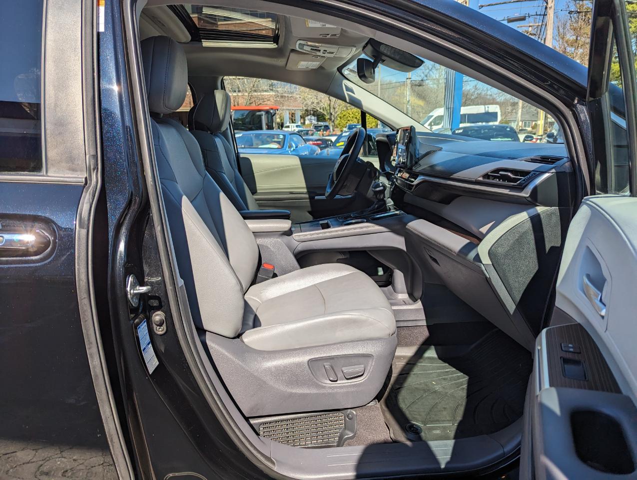 Toyota Sienna XLE AWD 7-Passenger (Natl) 2021