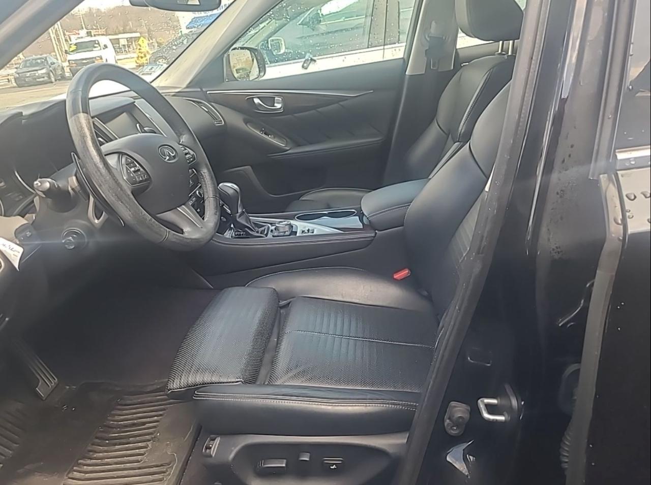 Infiniti Q50 4dr Sdn 3.0t Red Sport 400 AWD 2016