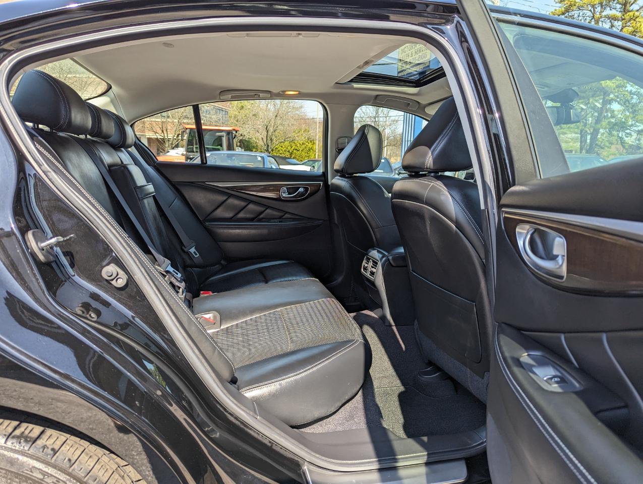 Infiniti Q50 4dr Sdn 3.0t Red Sport 400 AWD 2016