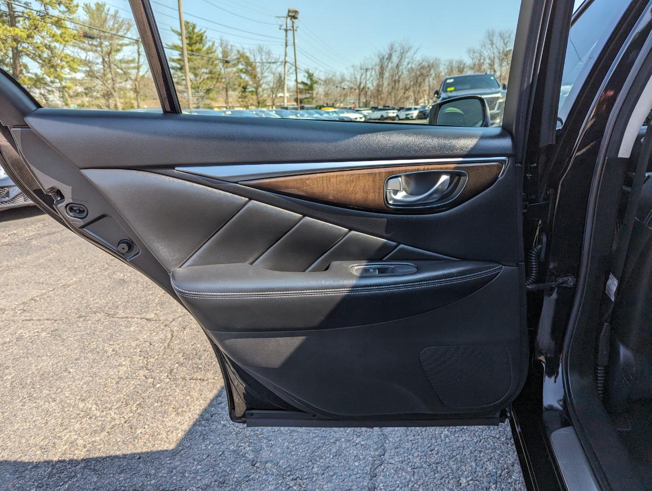 Infiniti Q50 4dr Sdn 3.0t Red Sport 400 AWD 2016