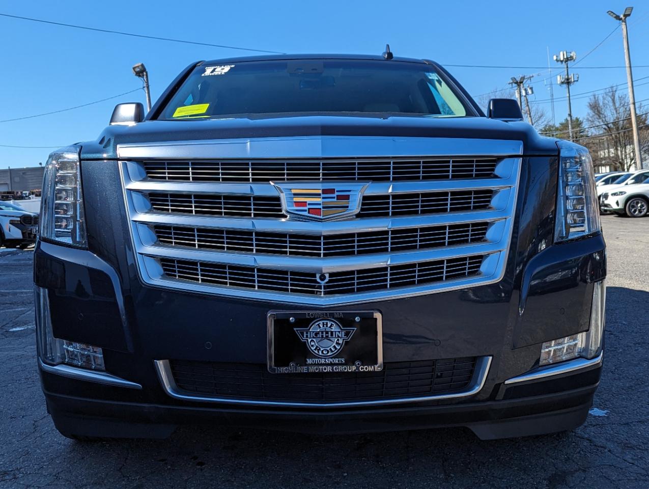 Cadillac Escalade 4WD 4dr Luxury 2019
