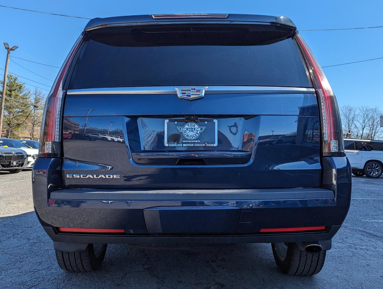 Cadillac Escalade 4WD 4dr Luxury 2019