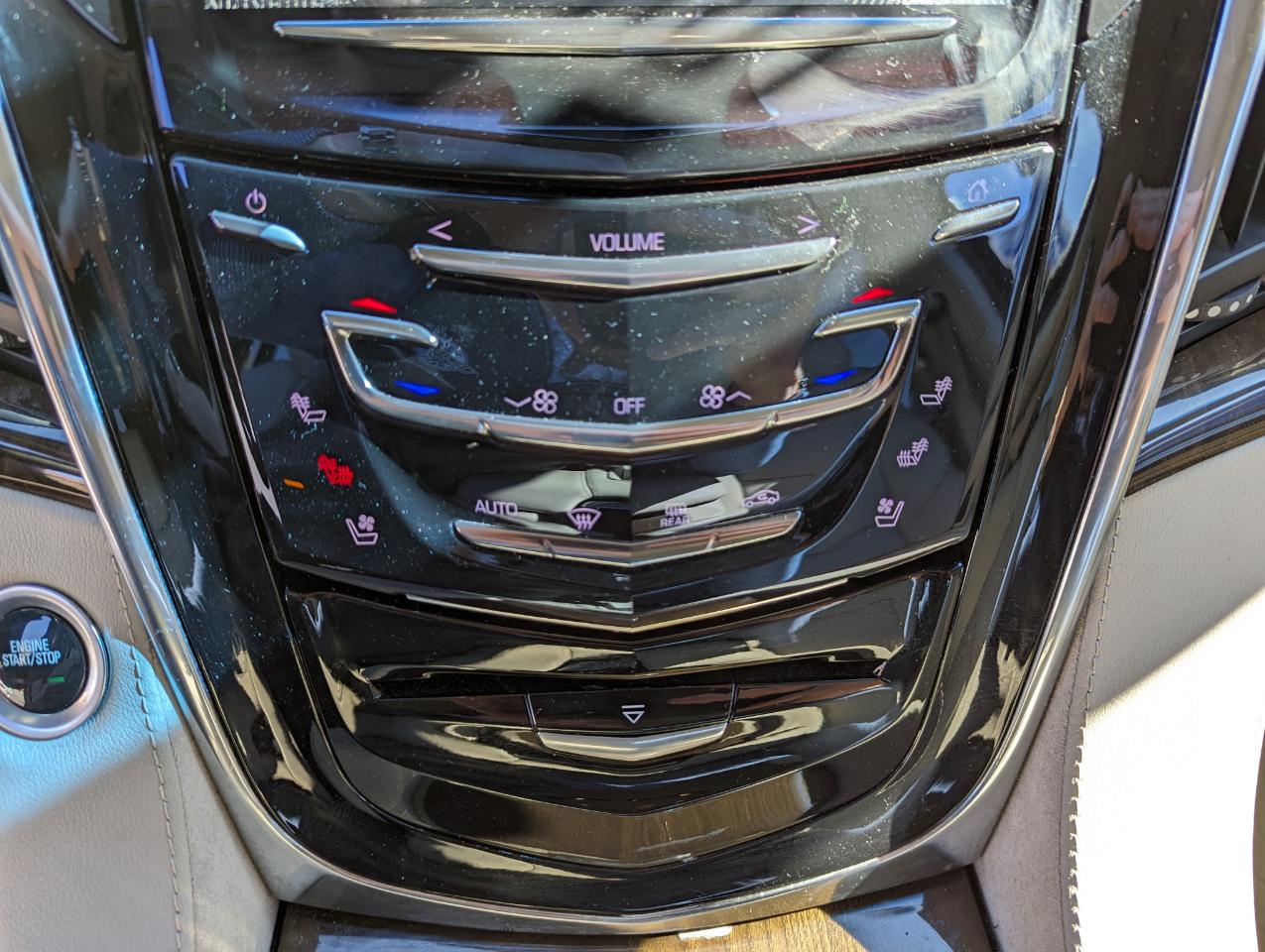 Cadillac Escalade 4WD 4dr Luxury 2019