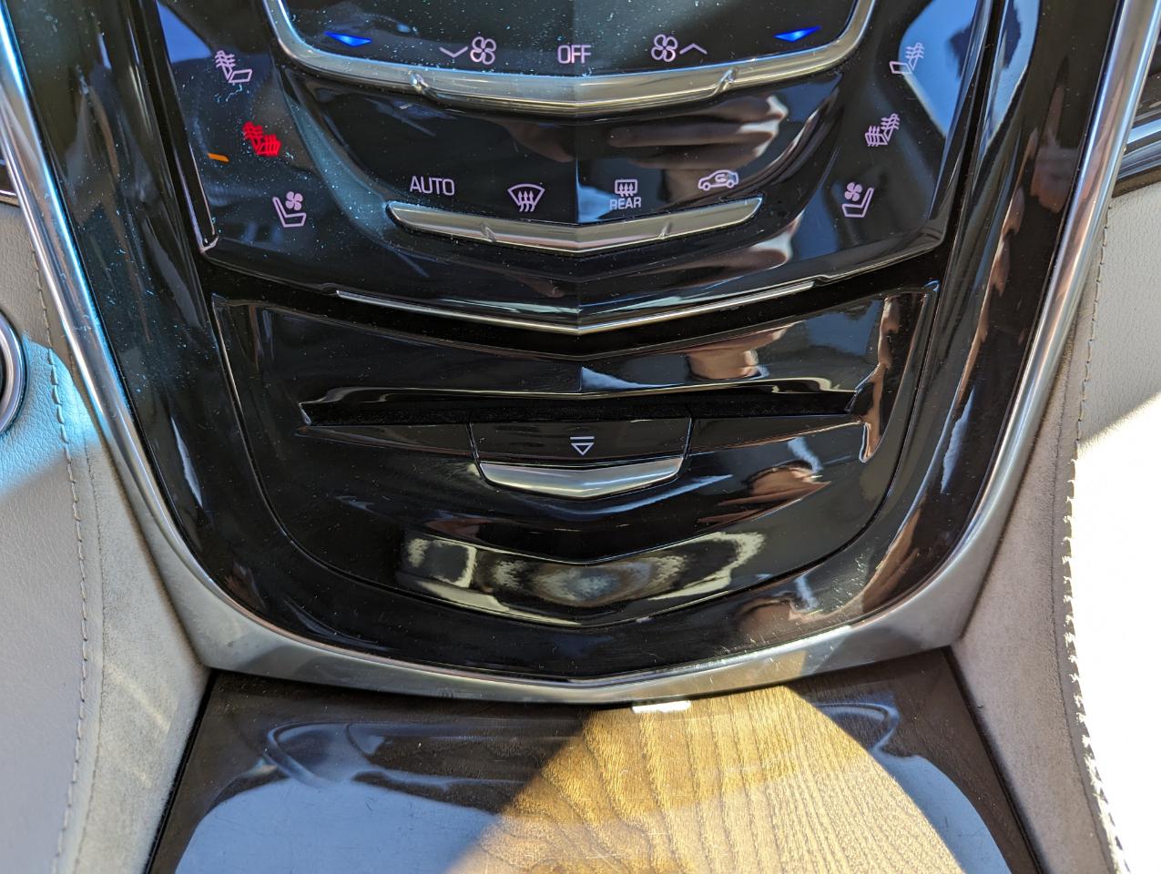 Cadillac Escalade 4WD 4dr Luxury 2019