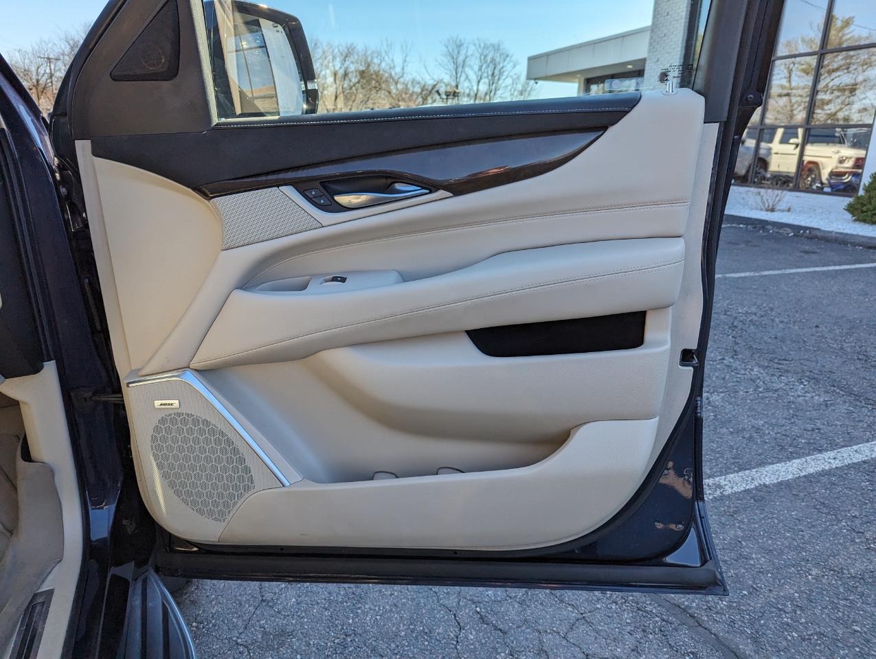 Cadillac Escalade 4WD 4dr Luxury 2019