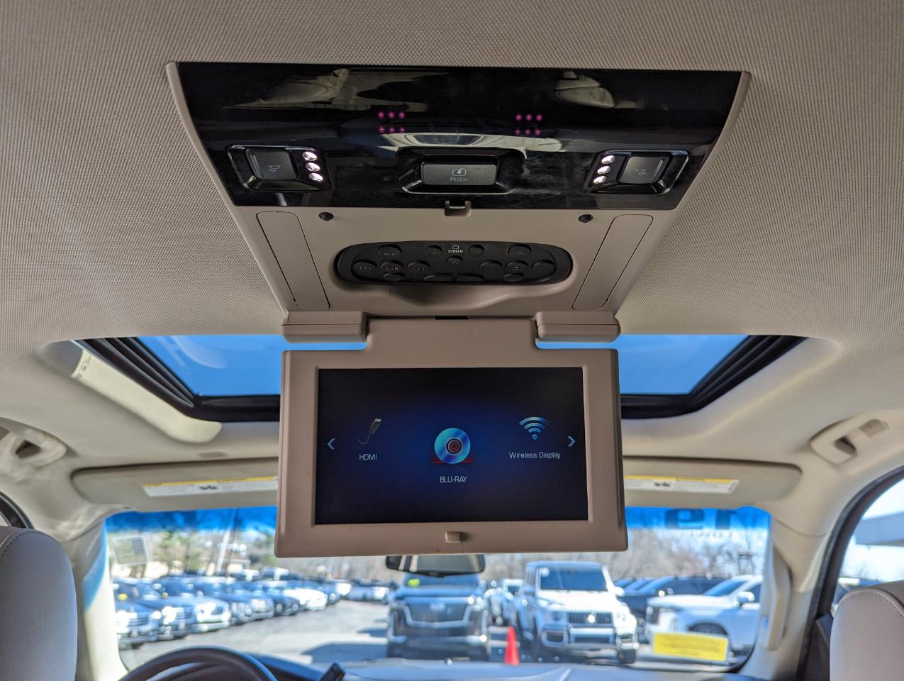 Cadillac Escalade 4WD 4dr Luxury 2019