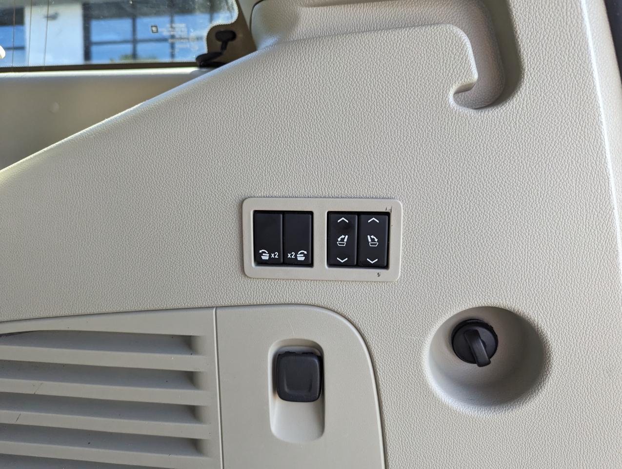 Cadillac Escalade 4WD 4dr Luxury 2019