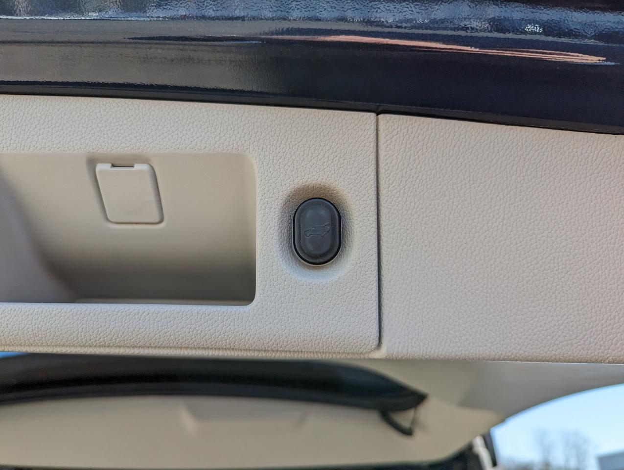 Cadillac Escalade 4WD 4dr Luxury 2019