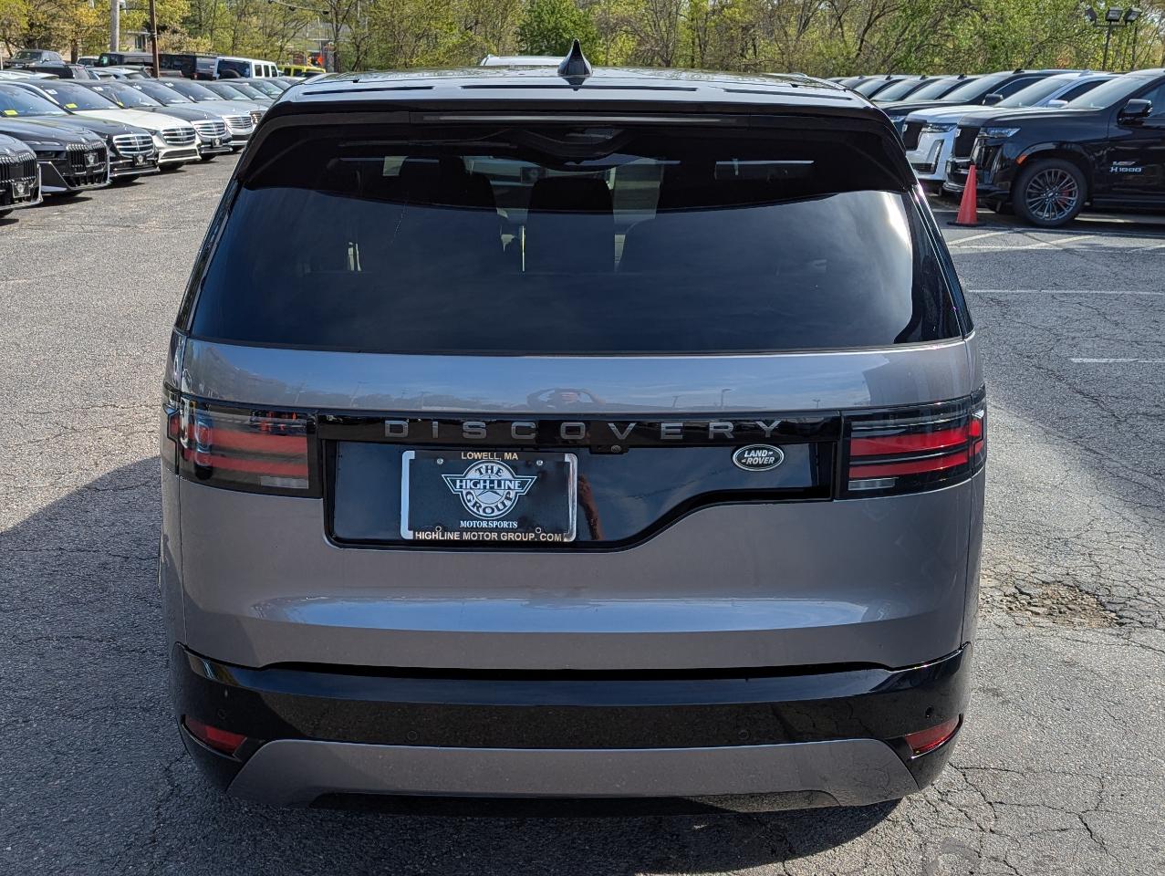 Land Rover Discovery P300 S R-Dynamic 2022