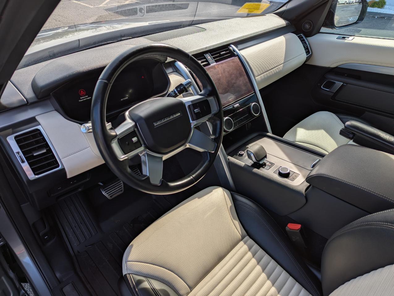 Land Rover Discovery P300 S R-Dynamic 2022