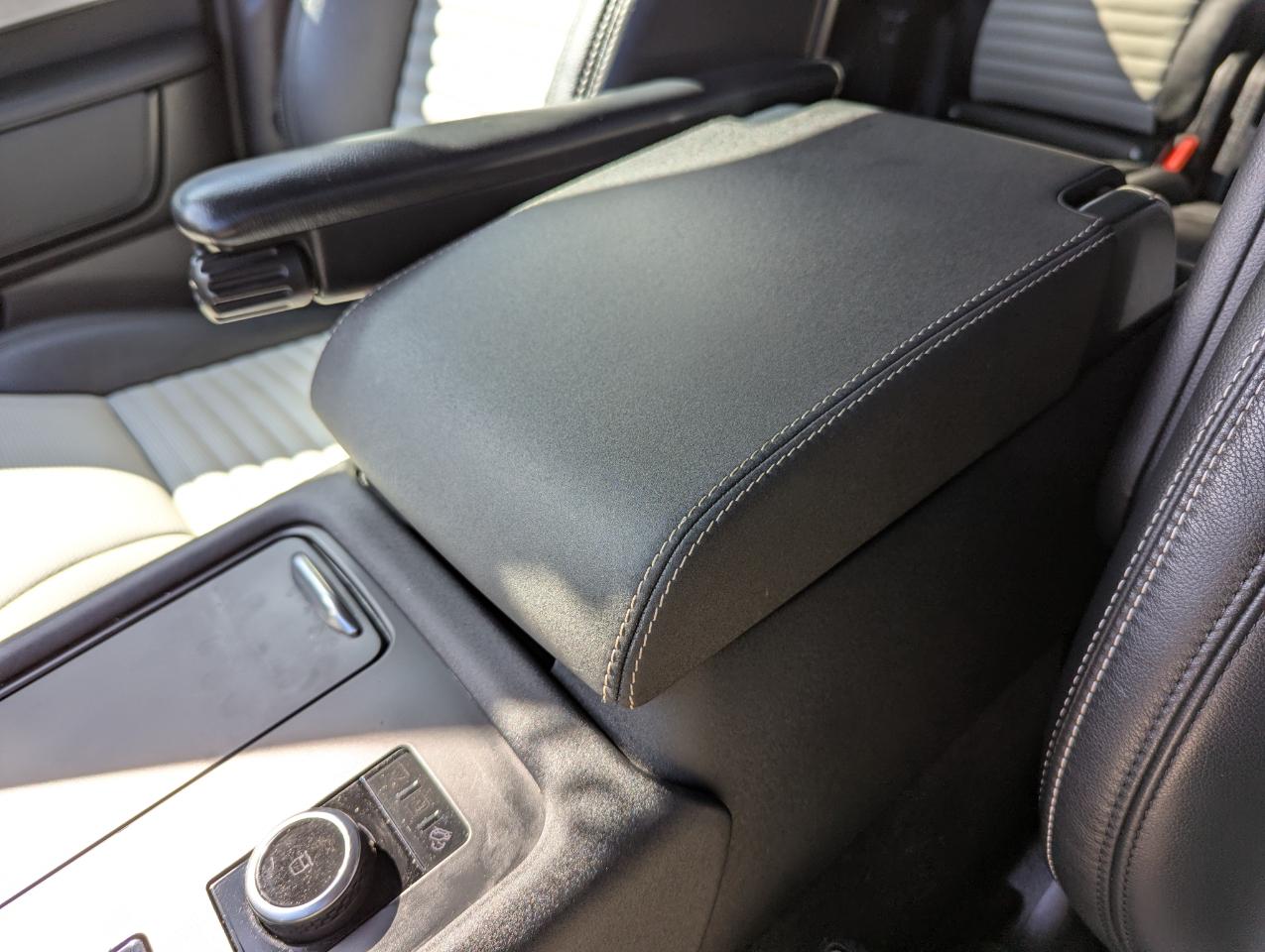 Land Rover Discovery P300 S R-Dynamic 2022