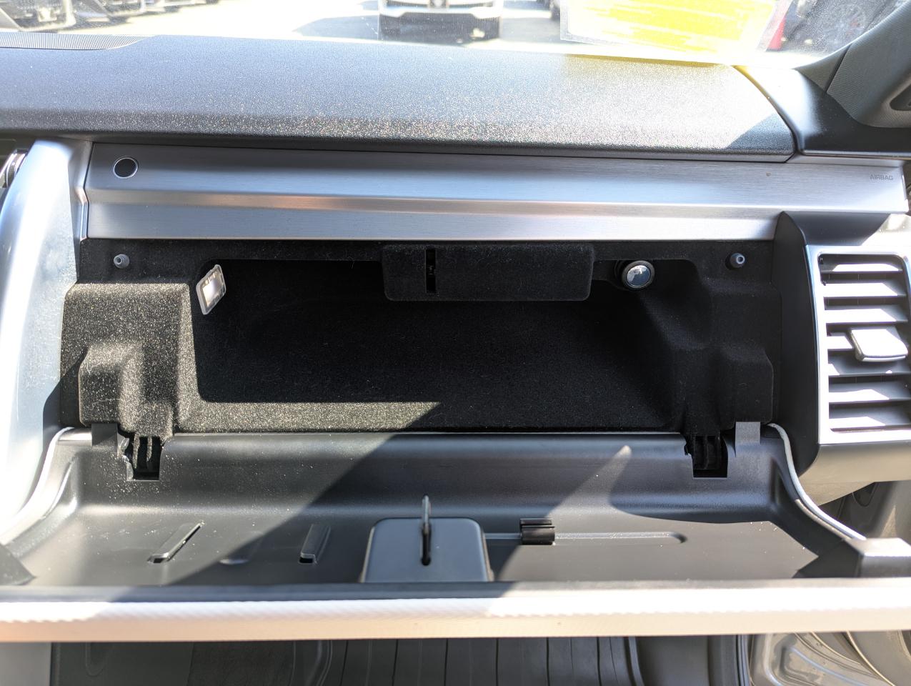 Land Rover Discovery P300 S R-Dynamic 2022