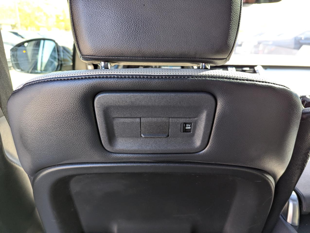 Land Rover Discovery P300 S R-Dynamic 2022