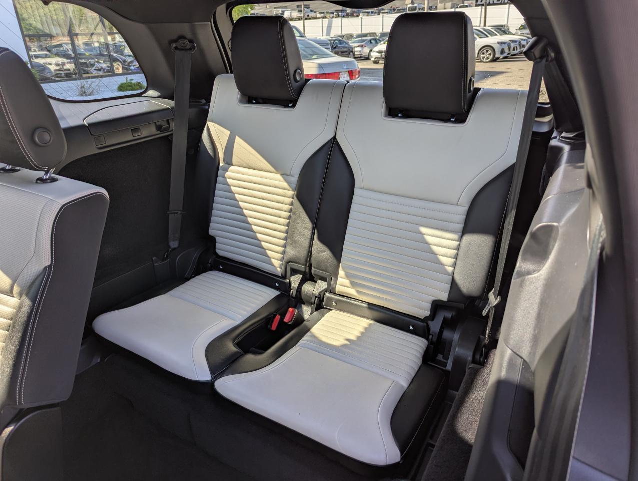 Land Rover Discovery P300 S R-Dynamic 2022