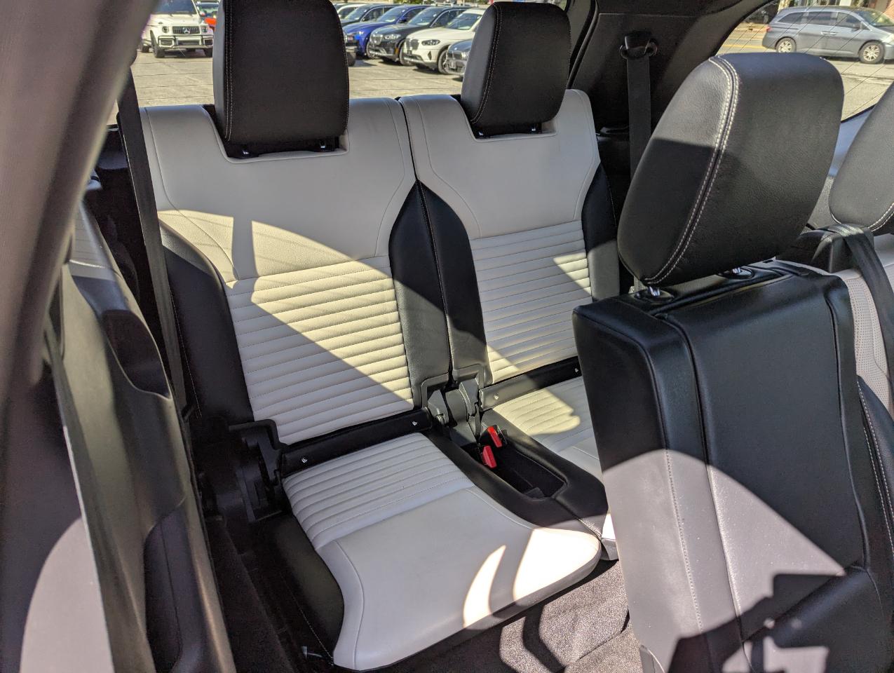 Land Rover Discovery P300 S R-Dynamic 2022