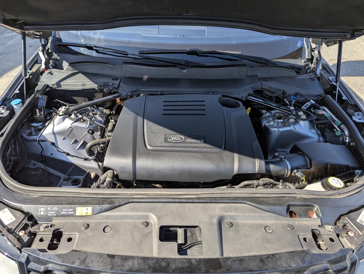 Land Rover Discovery P300 S R-Dynamic 2022