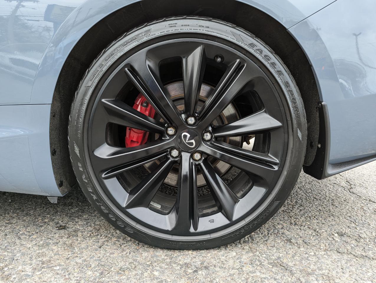 Infiniti Q60 Red Sport 400 AWD 2021