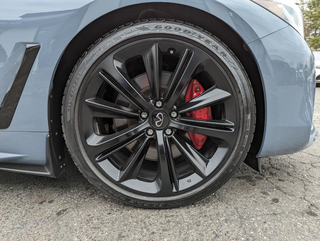 Infiniti Q60 Red Sport 400 AWD 2021