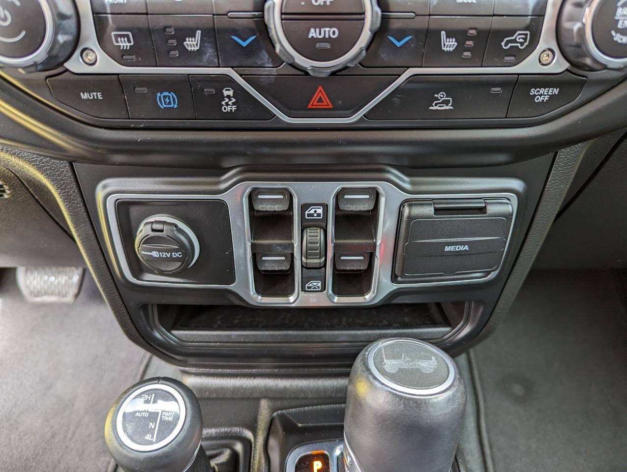 Jeep Wrangler 4xe Sahara 4x4 2023