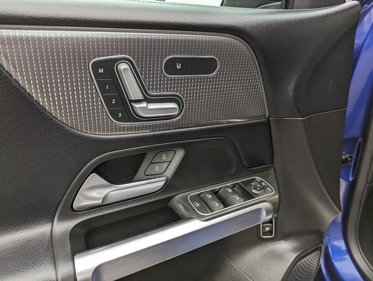 Mercedes-Benz GLB GLB 250 4MATIC SUV 2020