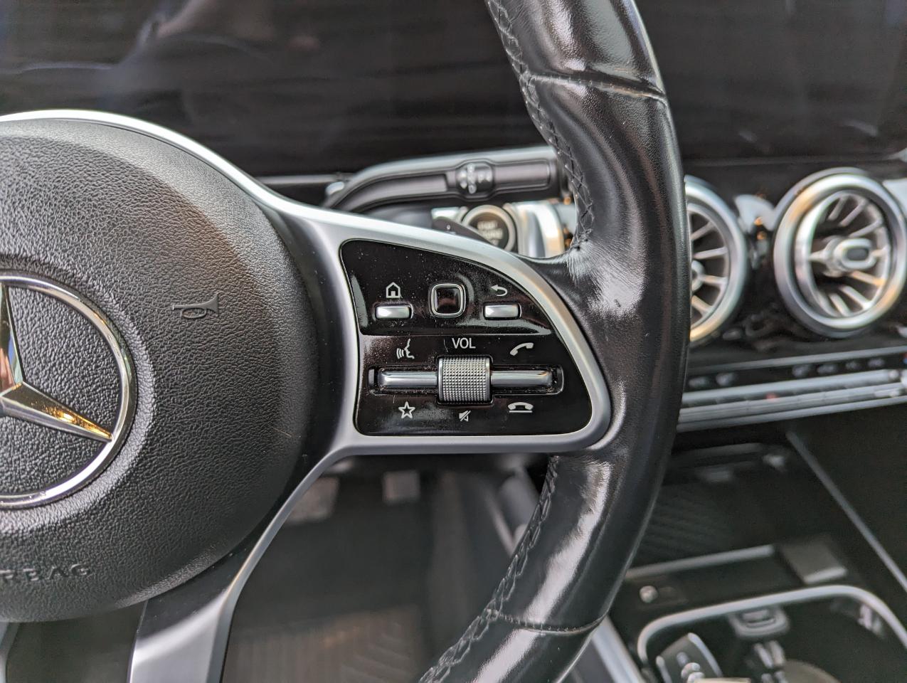 Mercedes-Benz GLB GLB 250 4MATIC SUV 2020