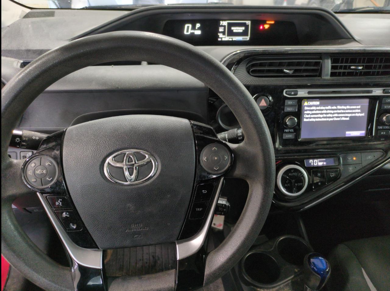 Toyota Prius c LE (Natl) 2019