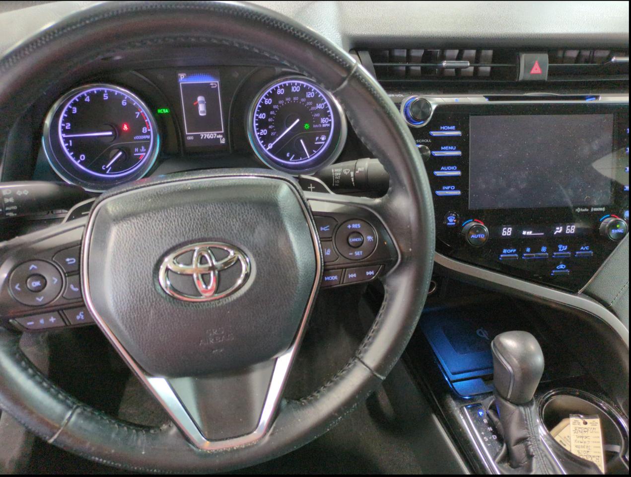 Toyota Camry SE Auto (Natl) 2018