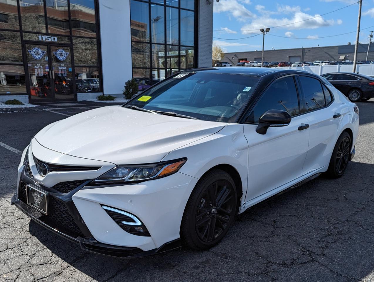 Toyota Camry SE Auto (Natl) 2018