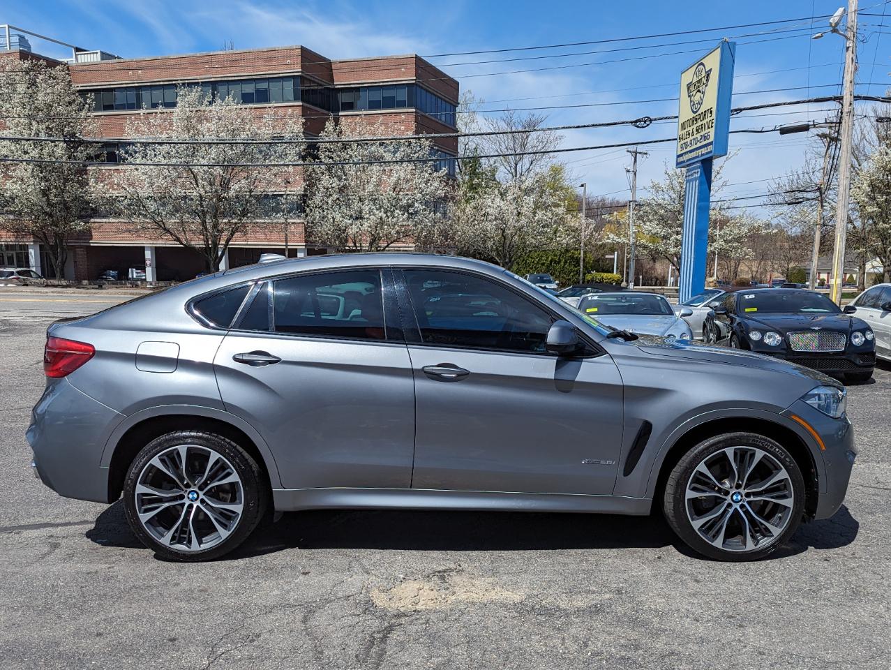 BMW X6 xDrive50i Sports Activity Coupe 2018