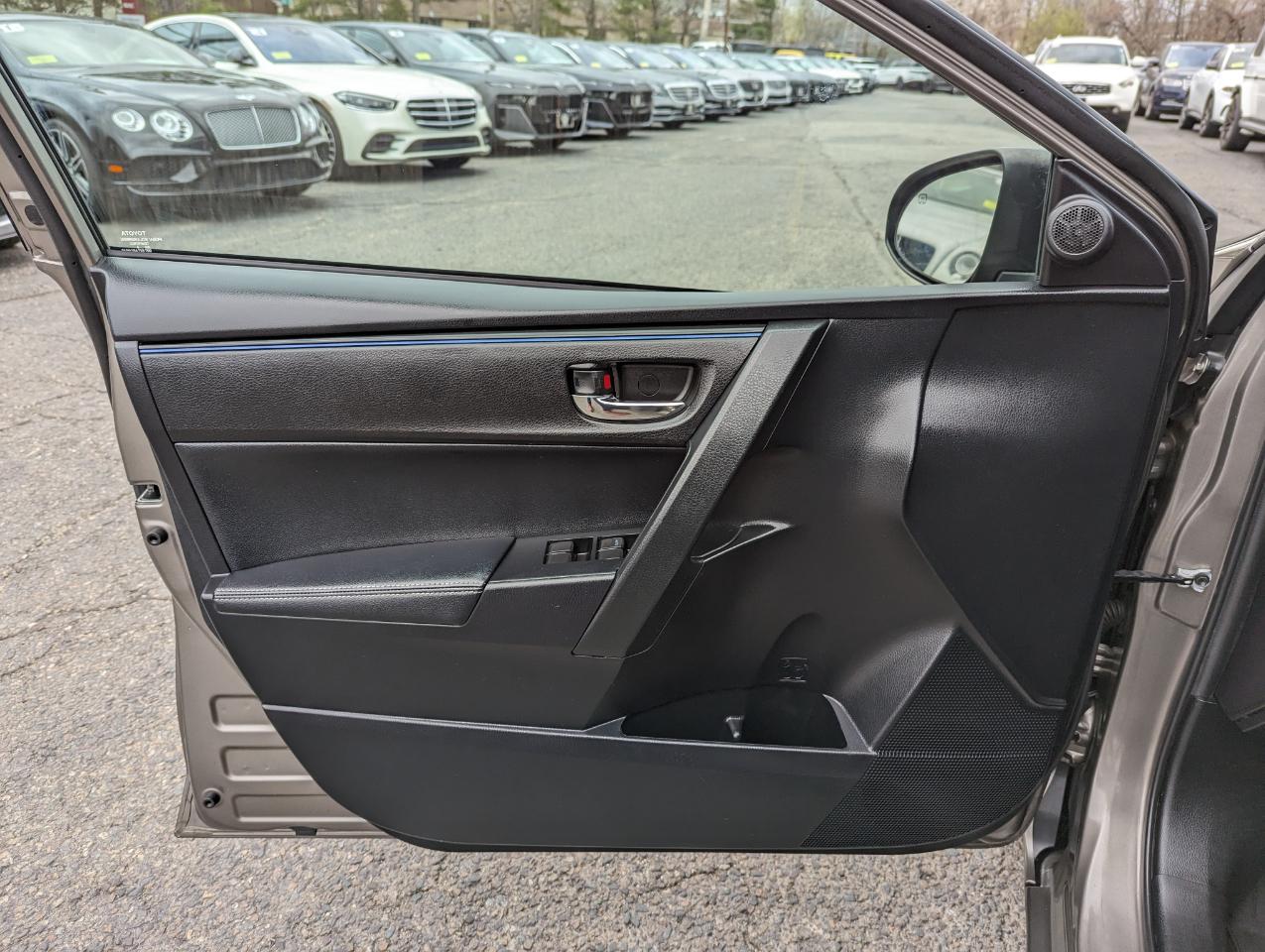 Toyota Corolla 50th Anniversary Special Edition CVT (Natl) 2017