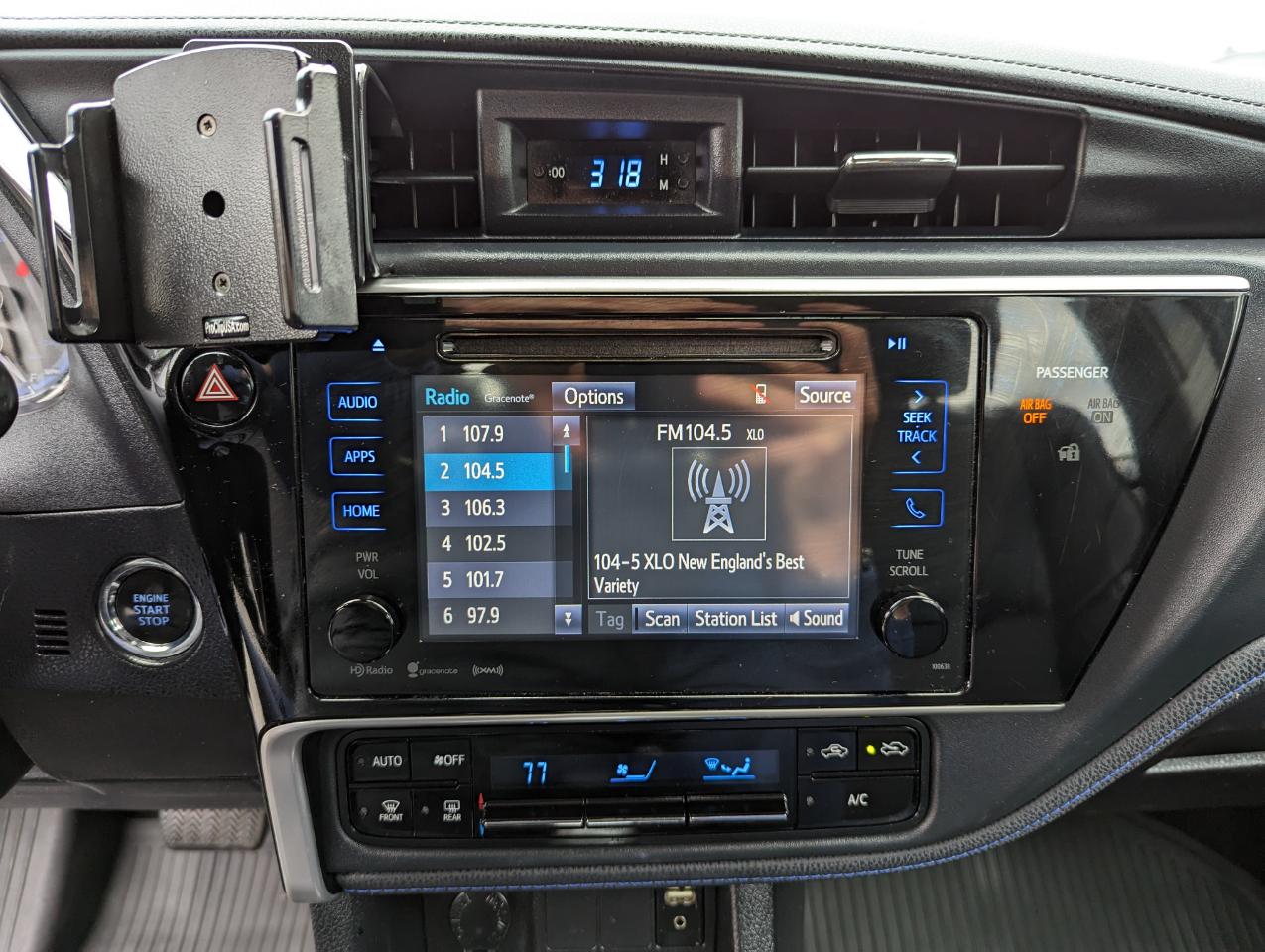 Toyota Corolla 50th Anniversary Special Edition CVT (Natl) 2017