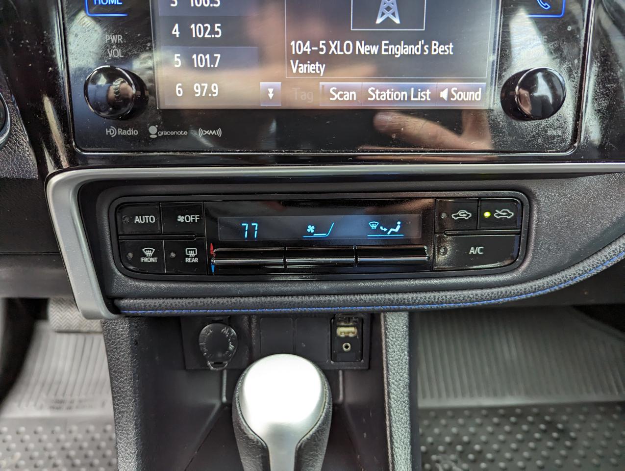 Toyota Corolla 50th Anniversary Special Edition CVT (Natl) 2017