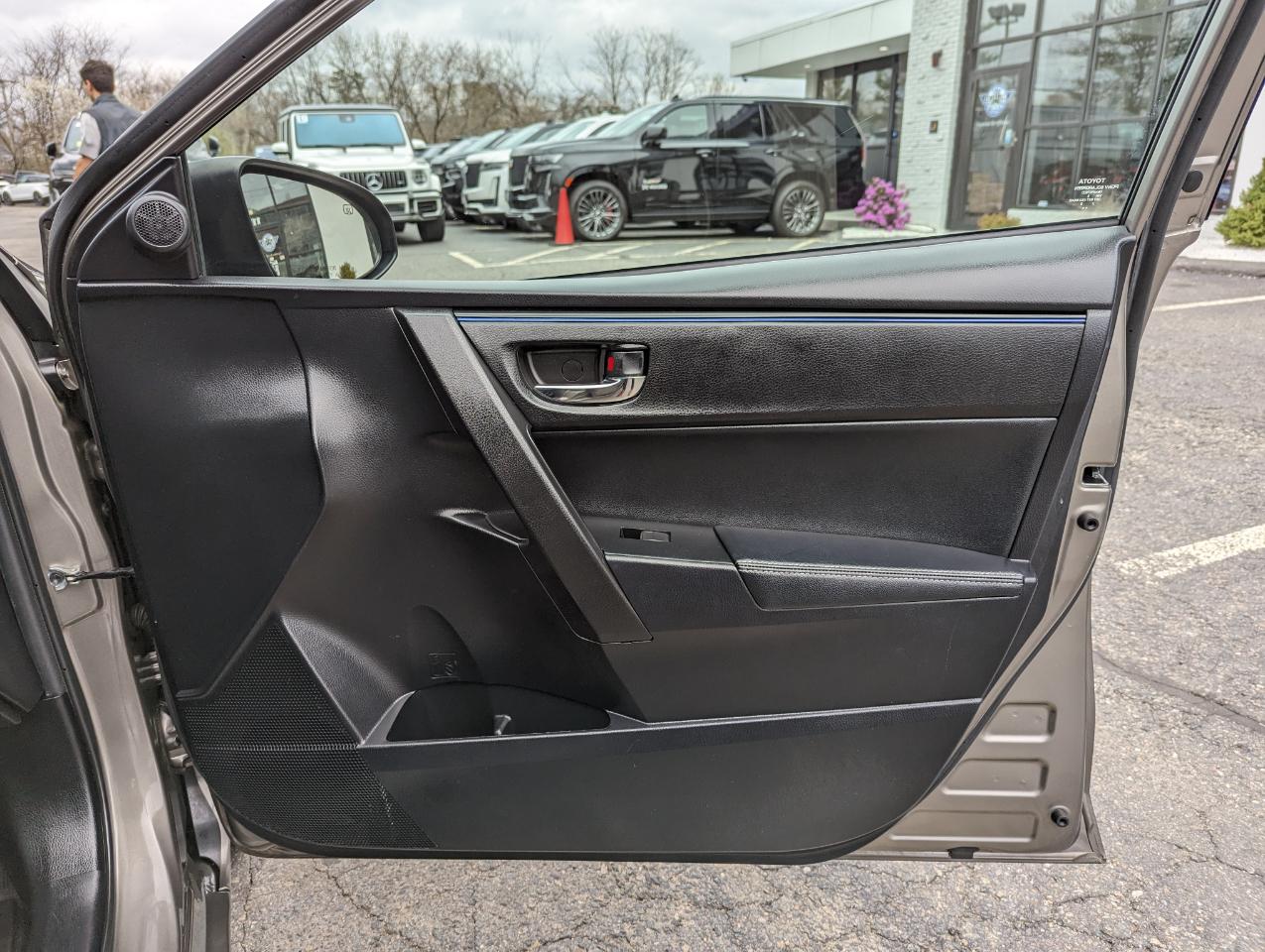 Toyota Corolla 50th Anniversary Special Edition CVT (Natl) 2017