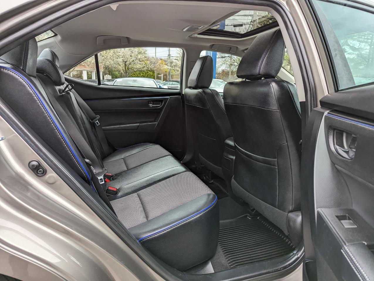 Toyota Corolla 50th Anniversary Special Edition CVT (Natl) 2017