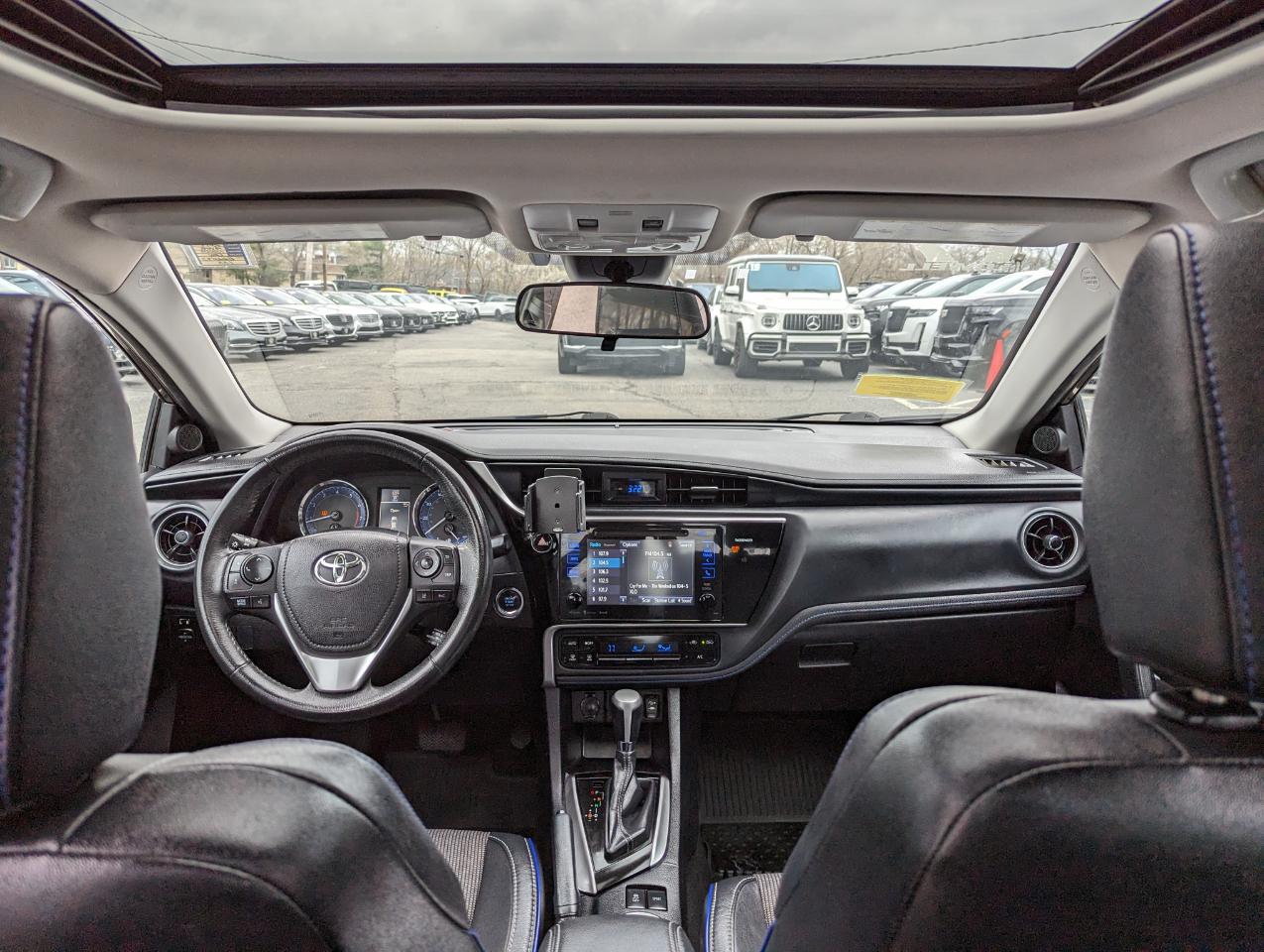 Toyota Corolla 50th Anniversary Special Edition CVT (Natl) 2017