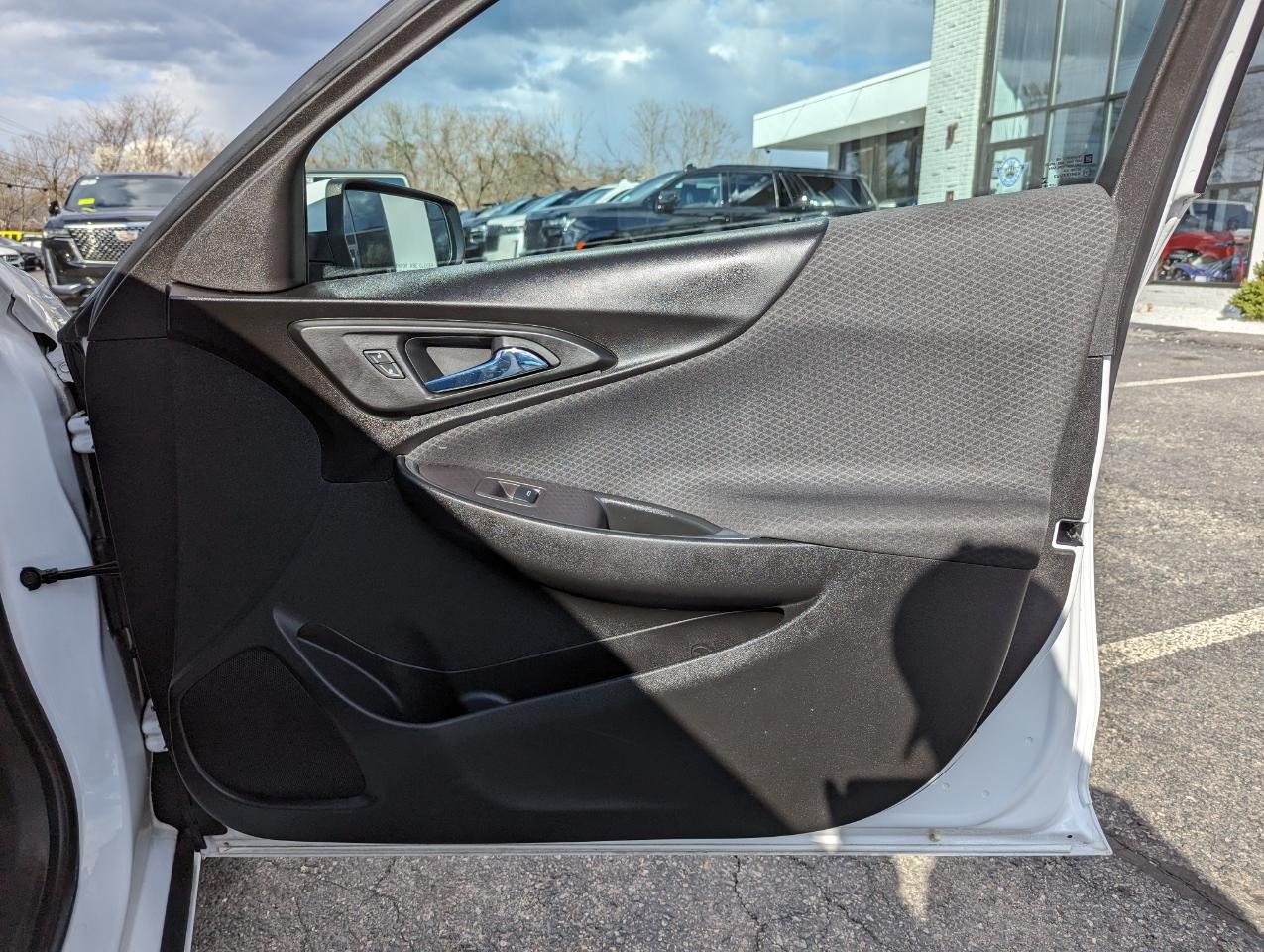 Chevrolet Malibu 4dr Sdn LT 2020