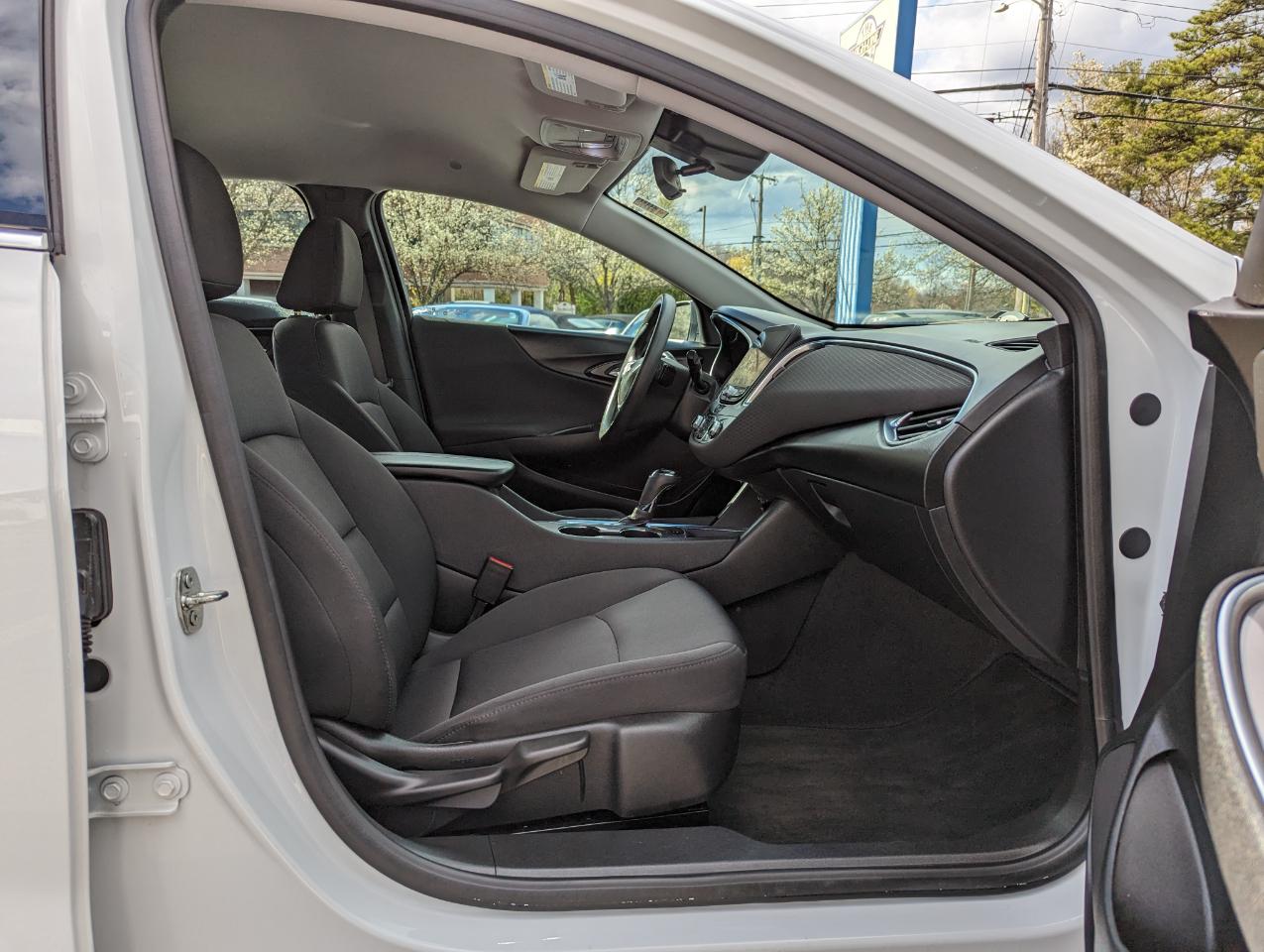 Chevrolet Malibu 4dr Sdn LT 2020