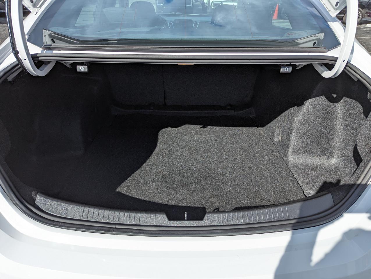 Chevrolet Malibu 4dr Sdn LT 2020