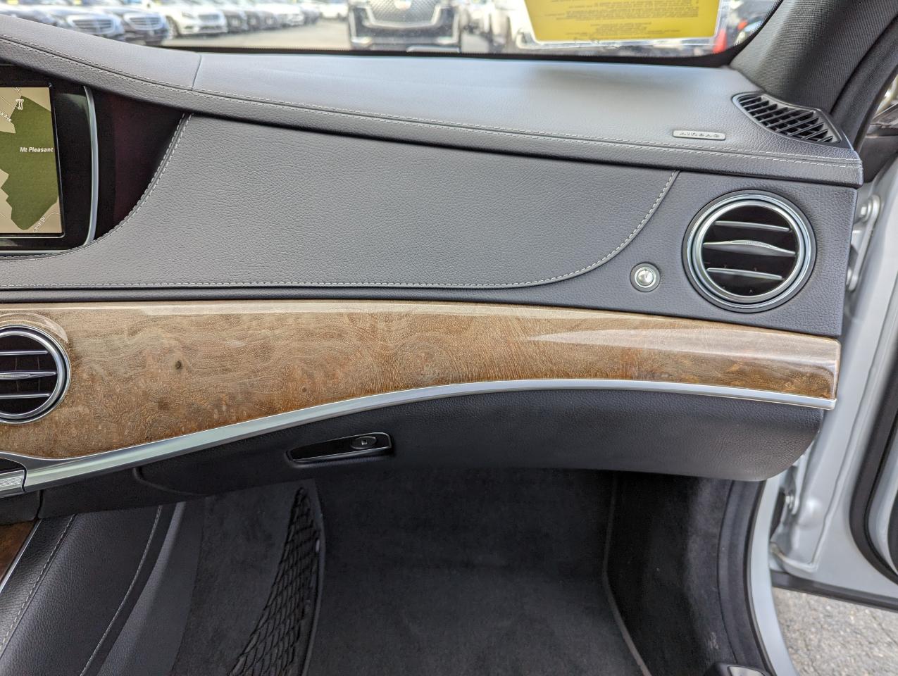 Mercedes-Benz S-Class 4dr Sdn S 550 4MATIC 2015