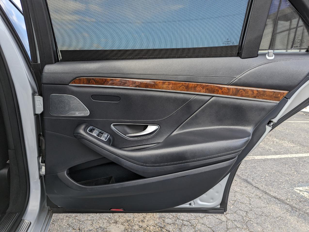 Mercedes-Benz S-Class 4dr Sdn S 550 4MATIC 2015