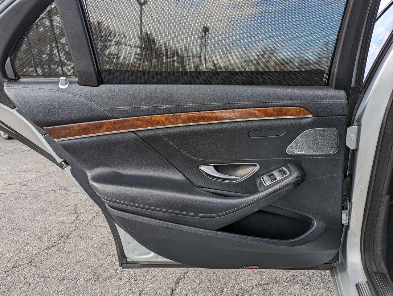 Mercedes-Benz S-Class 4dr Sdn S 550 4MATIC 2015