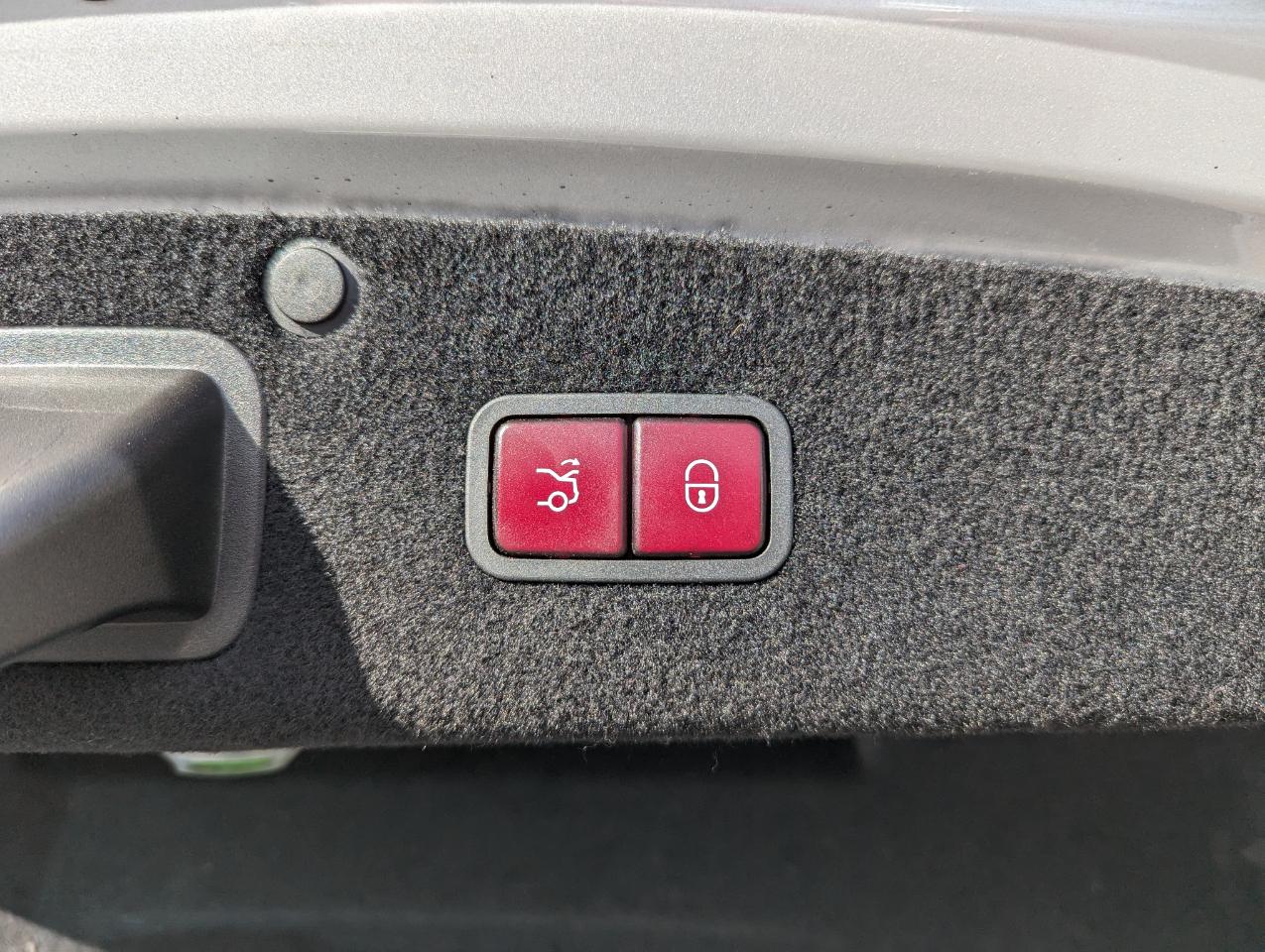 Mercedes-Benz S-Class 4dr Sdn S 550 4MATIC 2015