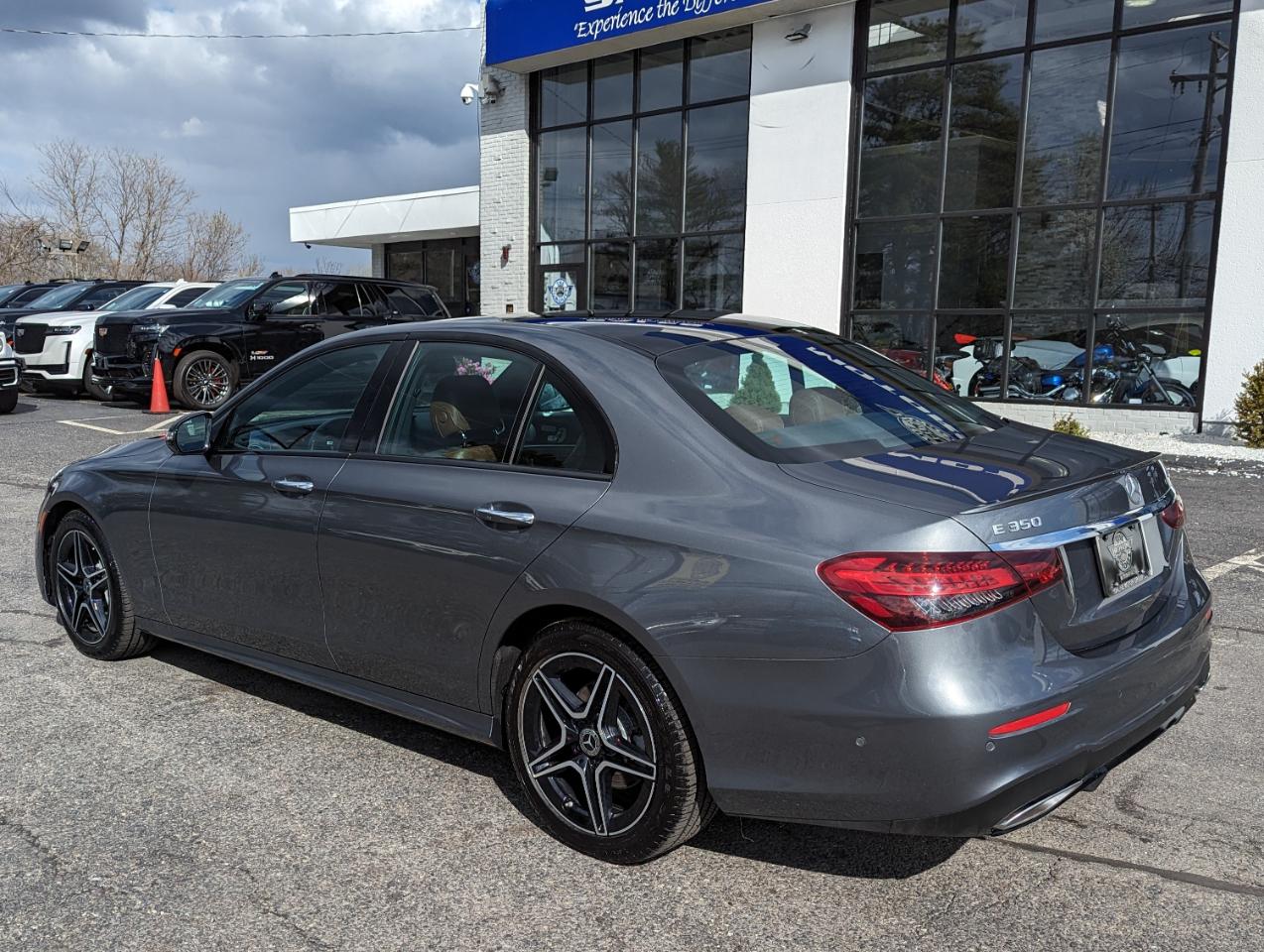 Mercedes-Benz E-Class E 350 4MATIC Sedan 2022
