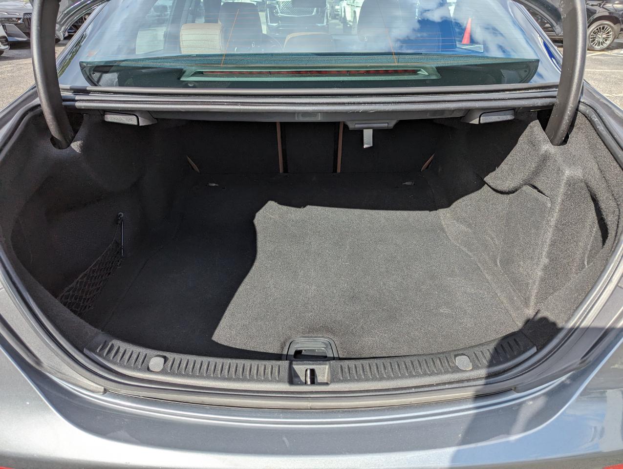 Mercedes-Benz E-Class E 350 4MATIC Sedan 2022