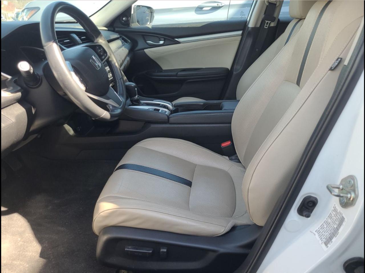 Honda Civic Sedan 4dr CVT Touring 2016