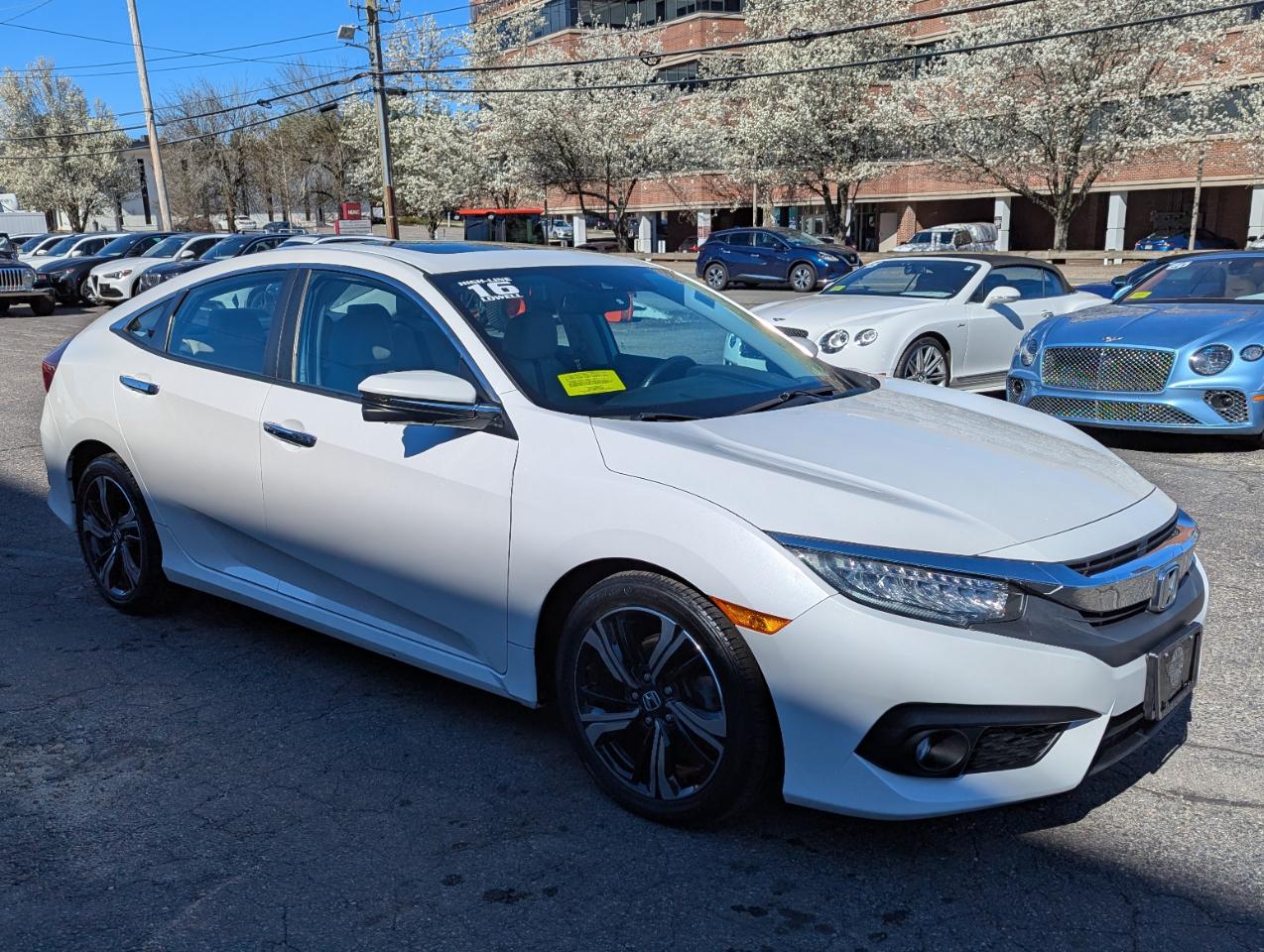 Honda Civic Sedan 4dr CVT Touring 2016